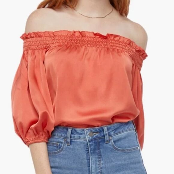 JustFab Printed Off the Shoulder Top - Picture 1 of 7